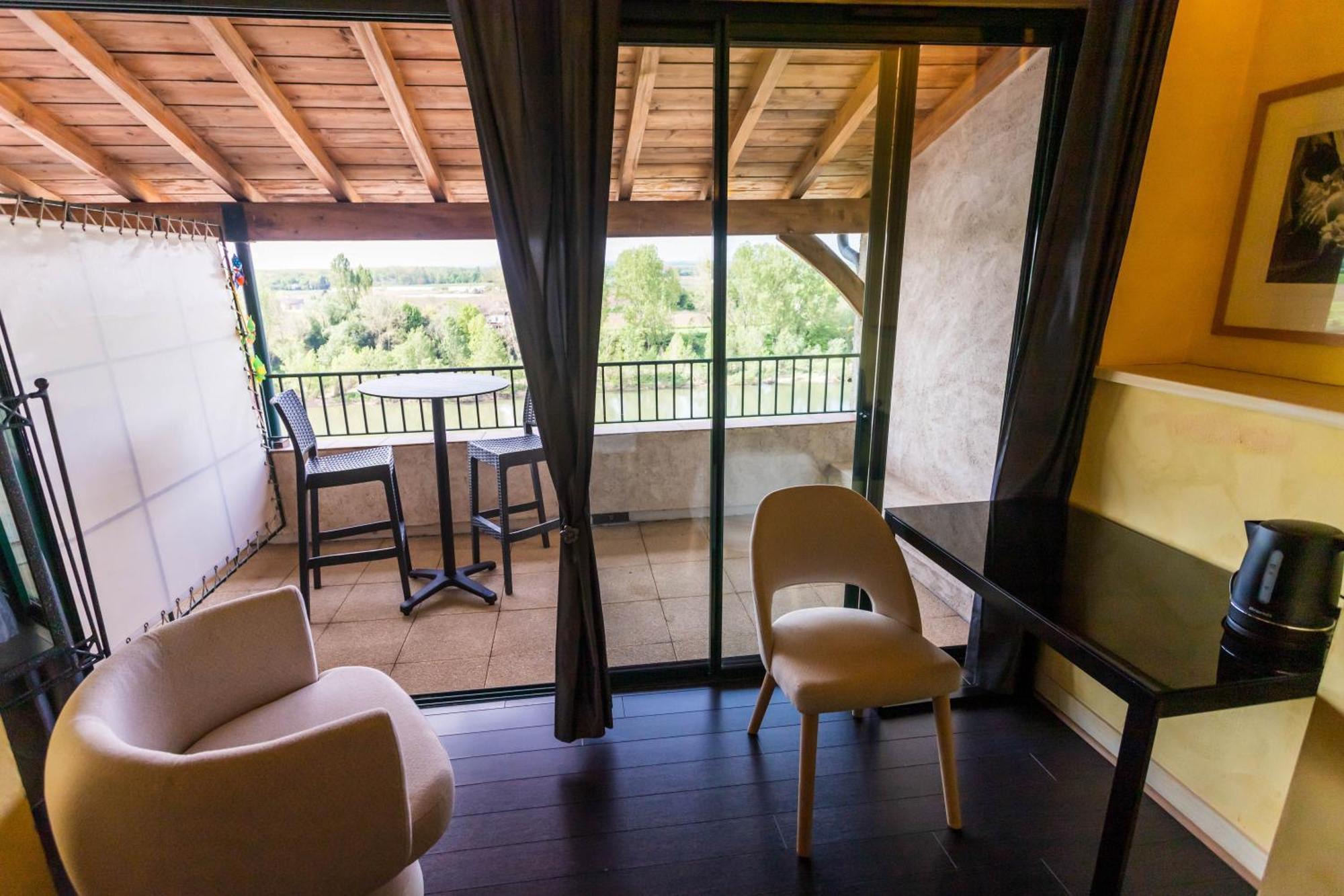 Hotel Restaurant Cote Garonne Le Balcon Des Dames - Tonneins Fauillet Marmande - Vue Panoramique Bord De Garonne Chambres Climatisees Екстер'єр фото